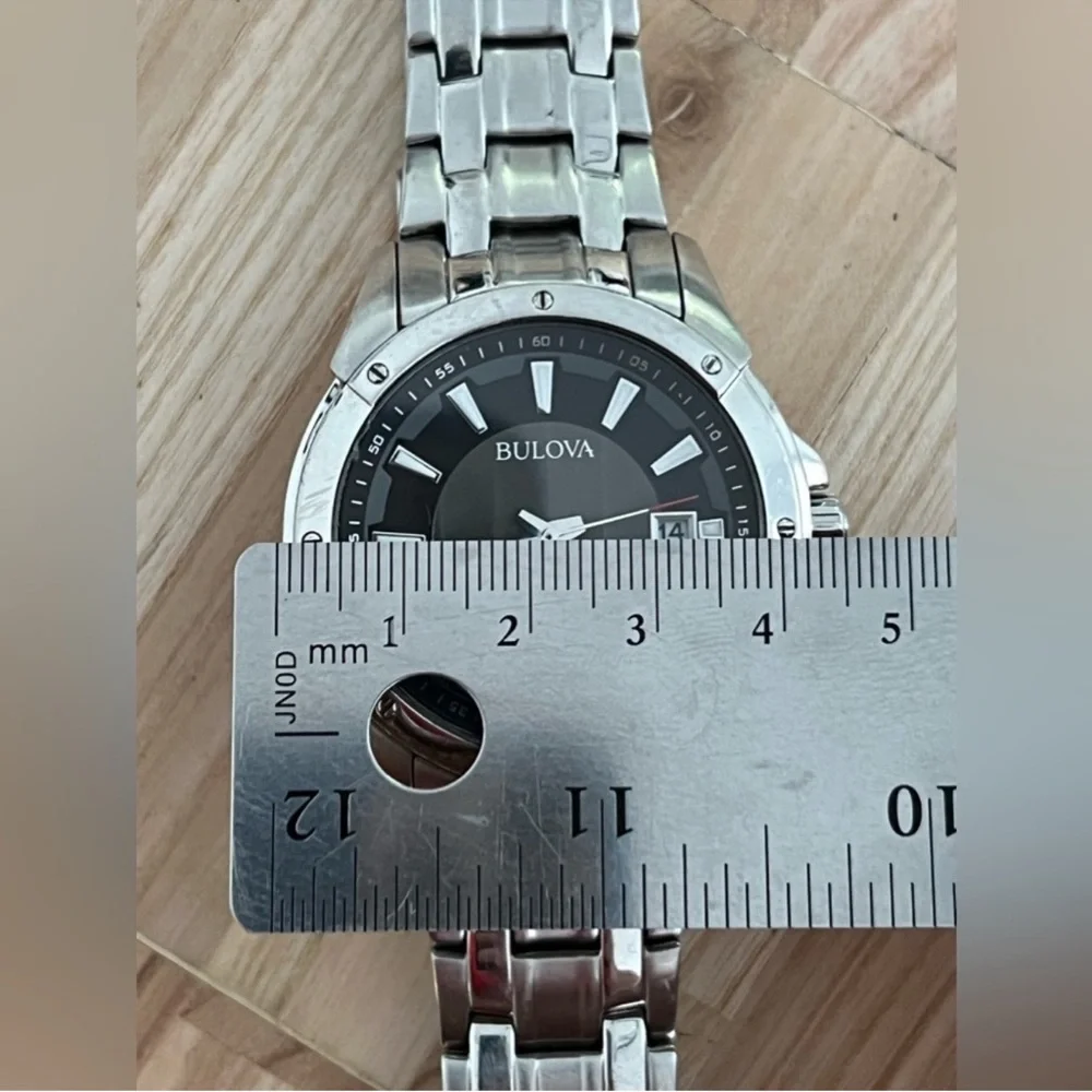 Bulova Vintage Men's Watch Black Dial Stainless Bracelet Date Window New Battery